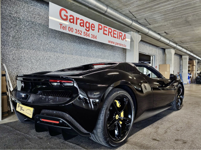 Ferrari 296 GTS LIFT HEAD UP 1 HAND