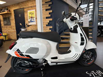 Vespa GTS Super Sport 310