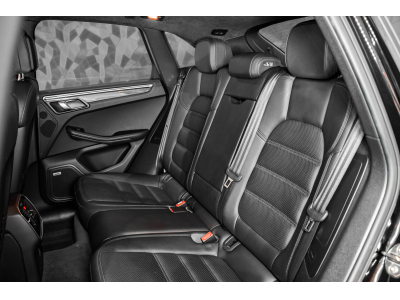 Porsche Macan Turbo Pack Performance