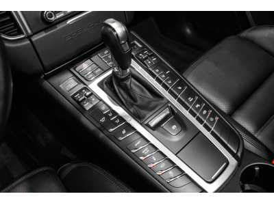 Porsche Macan Turbo Pack Performance