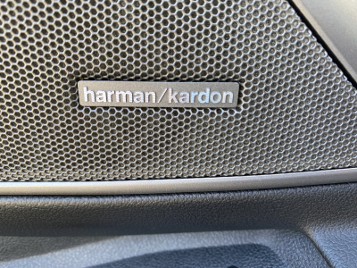 BMW 318 318d A G21 Touring Pano - ACC - Keyless- Harman Kardon - Head up Display