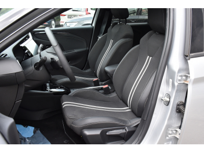 Opel Corsa 1.2 GS AT8