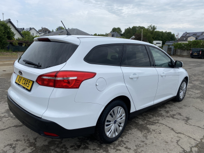 Ford Focus Clipper 1.5 Tdci Business Class 95cv Apple CarPlay