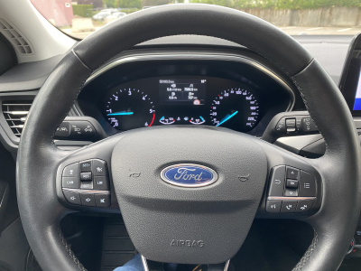 Ford Focus 1,5d EcoBlue 120cv Titanium Pack Head Up & B&O AHK
