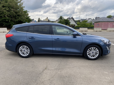 Ford Focus 1,5d EcoBlue 120cv Titanium Pack Head Up & B&O AHK