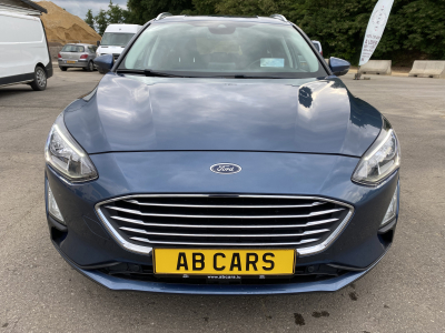 Ford Focus 1,5d EcoBlue 120cv Titanium Pack Head Up & B&O AHK