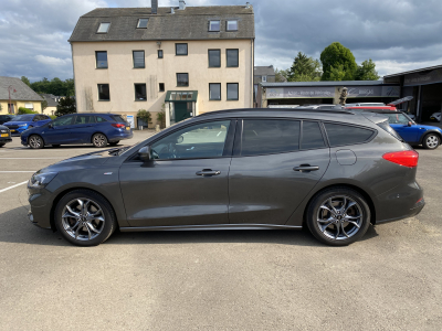 Ford Focus 1,5d EcoBlue CLIPPER ST-Line Business 120cv