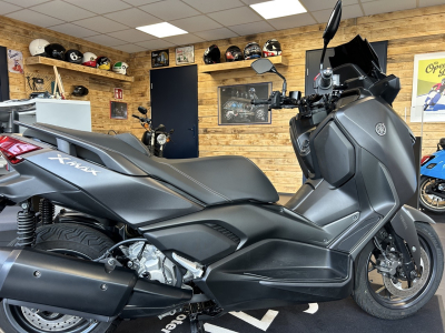 Yamaha X-Max 300 