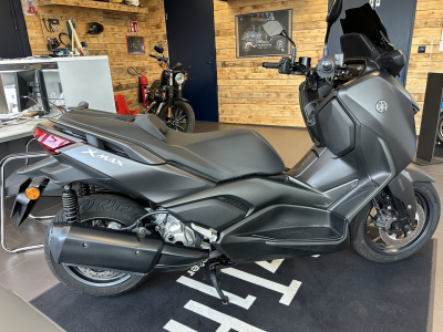 Yamaha X-Max 300