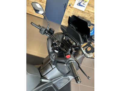 Yamaha X-Max 300 