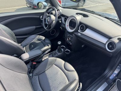 MINI Cooper Cabrio 1.6 122