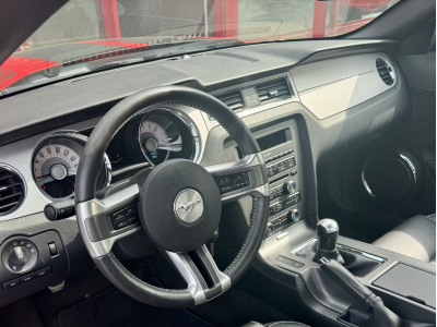 Ford Mustang 3.7 V6 CUIR