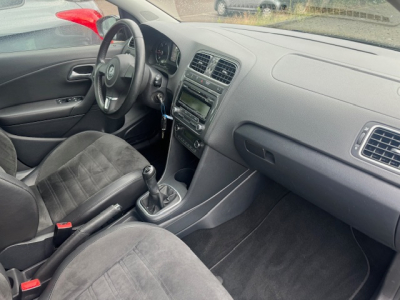 Volkswagen Polo VOLKSWAGEN POLO HIGHLINE LED XENON LEDER SHZ