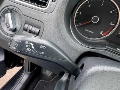 Volkswagen Polo VOLKSWAGEN POLO HIGHLINE LED XENON LEDER SHZ