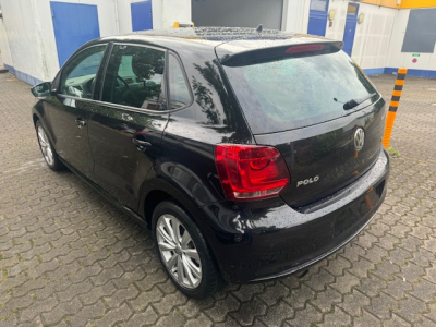 Volkswagen Polo VOLKSWAGEN POLO HIGHLINE LED XENON LEDER SHZ