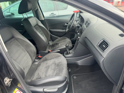 Volkswagen Polo VOLKSWAGEN POLO HIGHLINE LED XENON LEDER SHZ