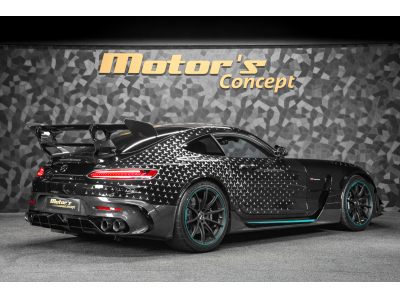 Mercedes-Benz AMG GT BLACK SERIES 