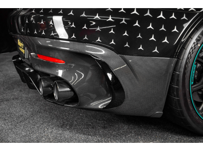 Mercedes-Benz AMG GT BLACK SERIES 