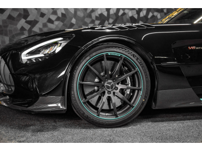 Mercedes-Benz AMG GT BLACK SERIES 