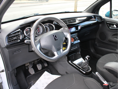 DS Automobiles DS3 1.6 HDI 92 SOCHIC , TEMPOMAT, BLUETOOTH,GARANTIE 12 MOIS