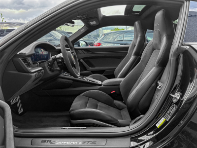 Porsche 992 911/992.2 CARRERA 4 GTS / FACELIFT MY2025 / SOFORT