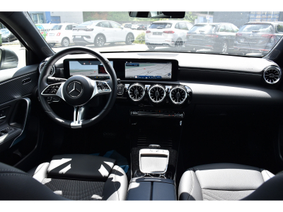 Mercedes-Benz A 200 Progressive 7G-DCT