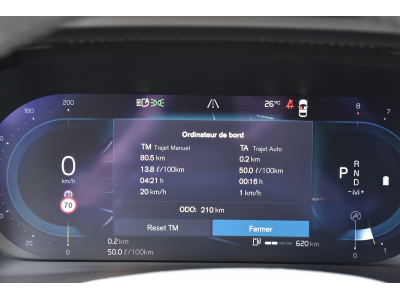 Volvo XC40 2.0 B3 MHEV Plus Dark DCT