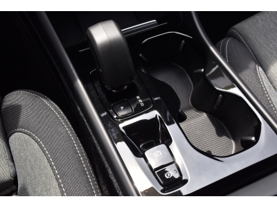 Volvo XC40 2.0 B3 MHEV Plus Dark DCT