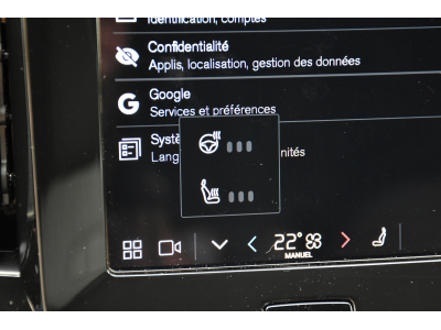 Volvo XC40 2.0 B3 MHEV Plus Dark DCT