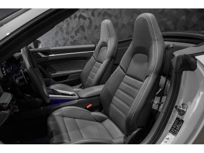 Porsche 992 Turbo Cabriolet PDK