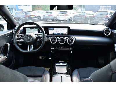 Mercedes-Benz A 200 AMG Line 7G-Tronic