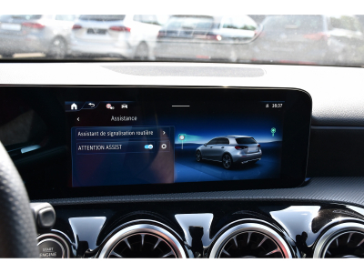 Mercedes-Benz A 200 AMG Line 7G-Tronic
