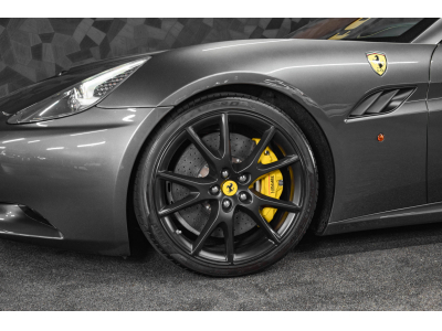 Ferrari California 4.3 V8