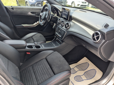 Mercedes-Benz CLA 180 AUTO PACK AMG GPS BLUETOOTH APS AV/ARR