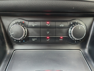 Mercedes-Benz CLA 180 AUTO PACK AMG GPS BLUETOOTH APS AV/ARR
