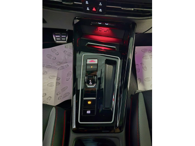 Volkswagen Golf GTI 2.0 TSI CLUBSPORT BLACK STYLE HARMAN KARDON PANO CUIR NAVI