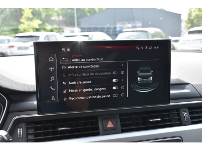 Audi A4 Avant 30 TDI S-Tronic