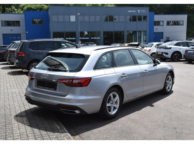 Audi A4 Avant 30 TDI S-Tronic