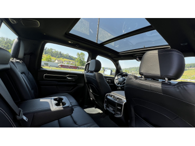 Dodge RAM 1500 5.7 V8 BiGHORN Black Edition + LPG