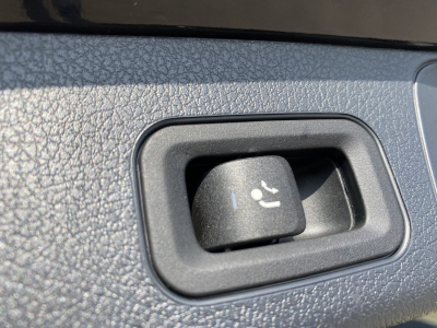 Mercedes-Benz GLB 200 GLB 200D AMG Line AHK keyLess