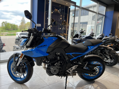Suzuki GSX-8S 
