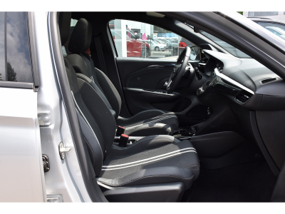 Opel Corsa 1.2 GS AT8