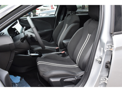 Opel Corsa 1.2 GS AT8