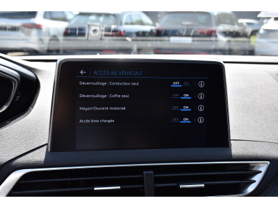 Peugeot 3008 1.2 PureTech EAT8