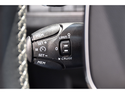 Peugeot 3008 1.2 PureTech EAT8