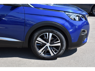 Peugeot 3008 1.2 PureTech EAT8