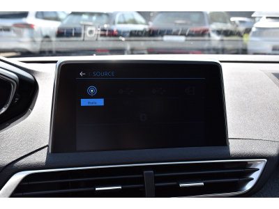 Peugeot 3008 1.2 PureTech EAT8