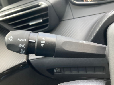 Peugeot 208 1.2 PureTech 100e-DCS6 GT