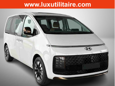 Hyundai Staria 1.6 T-GDI HEV 215 Luxury