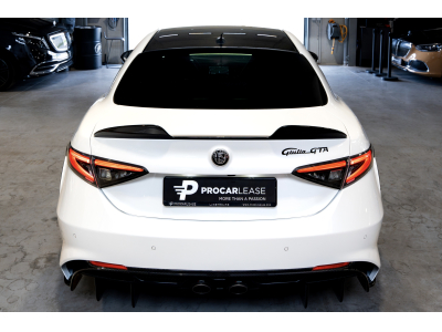 Alfa Romeo Giulia Quadrifoglio GTA 2.9 V6 AT /5 SEATS /VOLL CARBON/  AKRAPOVIC /